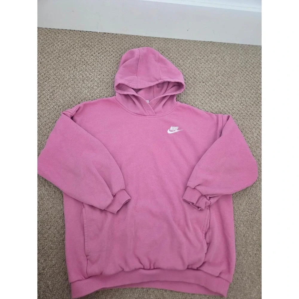 Nike girls hoodie size medium